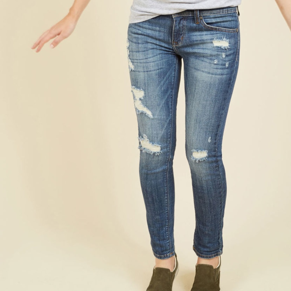 Modcloth • Genuinely Dressed Jeans in Light Wash